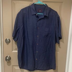 UNTUCKit Cameron WR Denim Blue Linen Shirt Short Sleeve Luxury Coastalcore